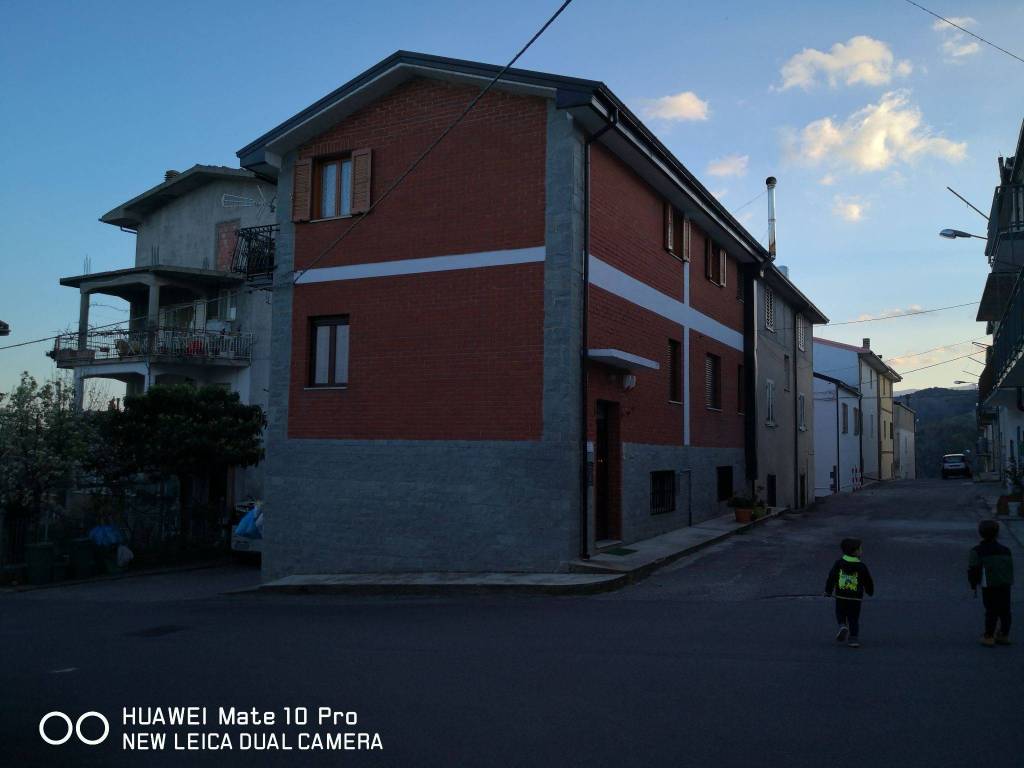Appartamento in in vendita da privato a Cerenzia via Vanoni, 1