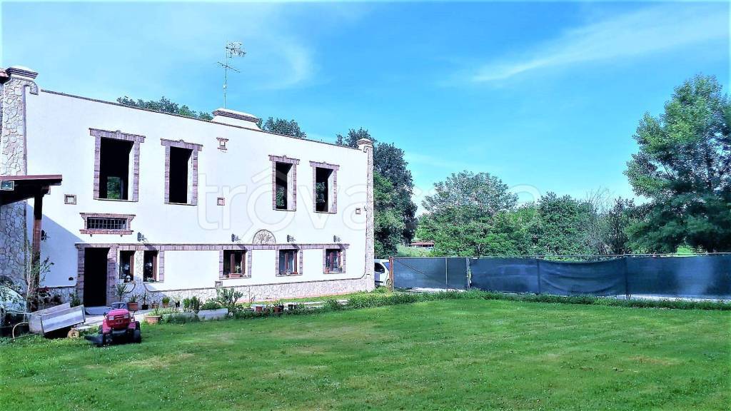 Villa Bifamiliare in in vendita da privato a Valmontone via Genazzano