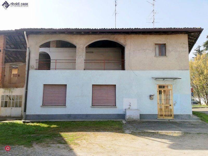 Casa Indipendente in vendita a Meda piazza cavour