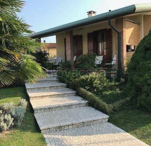 Villa in vendita a Mira via Caleselle Di Oriago