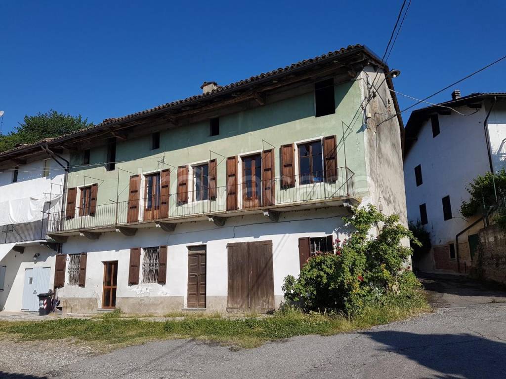 Casa Indipendente in vendita a Villamiroglio via curto