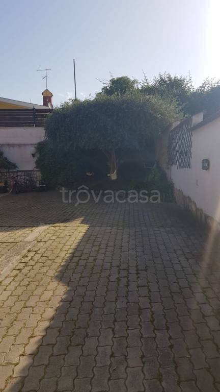 Villa Bifamiliare in in vendita da privato ad Ardea via Toce, 6