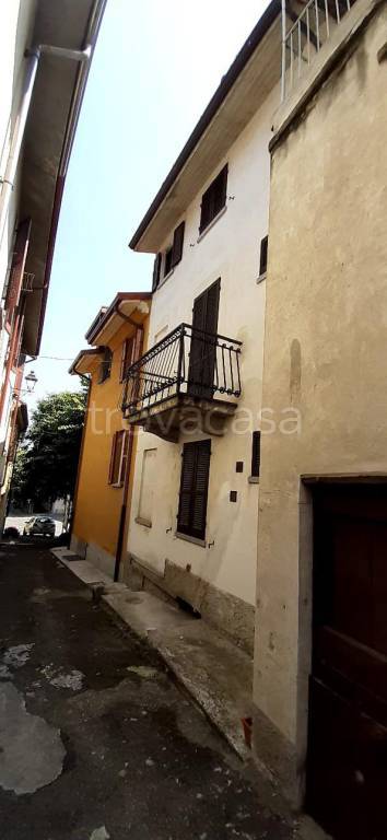 Casa Indipendente in vendita a Casteggio piazza della chiesa