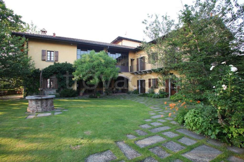 Villa Bifamiliare in vendita a Merate via della Gattafame 1