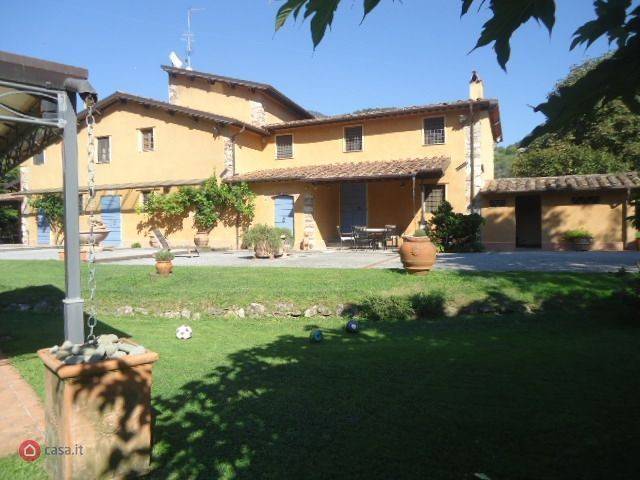 Casale in vendita a Pietrasanta via Val di Castello