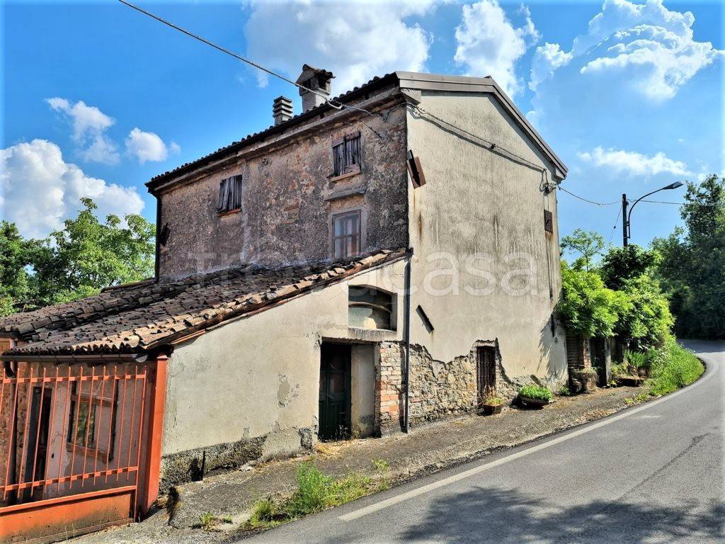 Colonica in vendita a Colli Verdi frazione Pometo Via Zerbone, 2