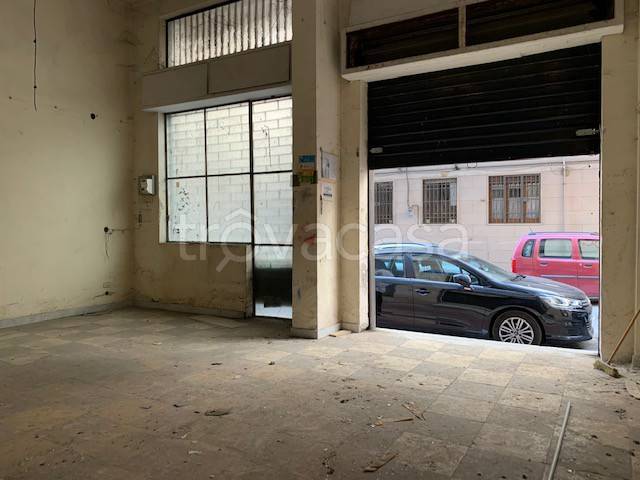 Negozio in affitto a Marano di Napoli via Don Mimì Galluccio