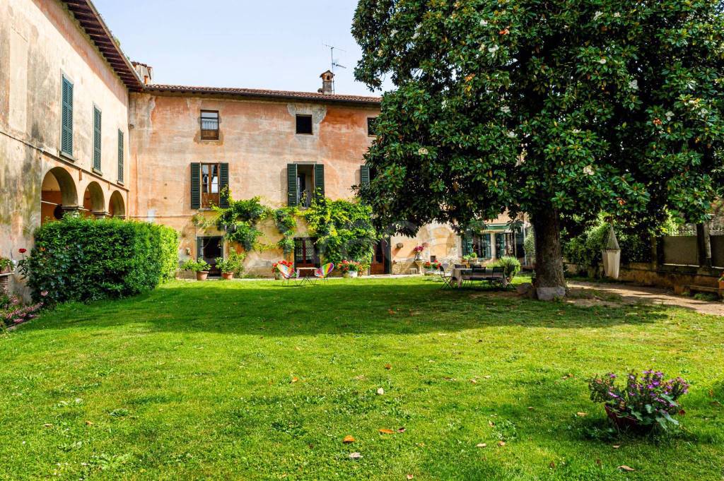 Villa in vendita a Corte Franca