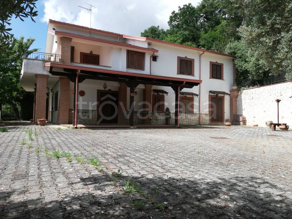 Villa Bifamiliare in vendita a Piana di Monte Verna strada Provinciale Piana di Caiazzo Villa Santa Croce