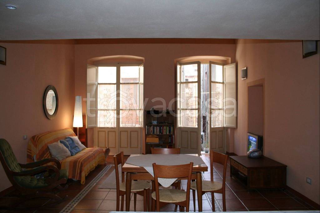Appartamento in in vendita da privato a Bosa corso Vittorio Emanuele ii, 34
