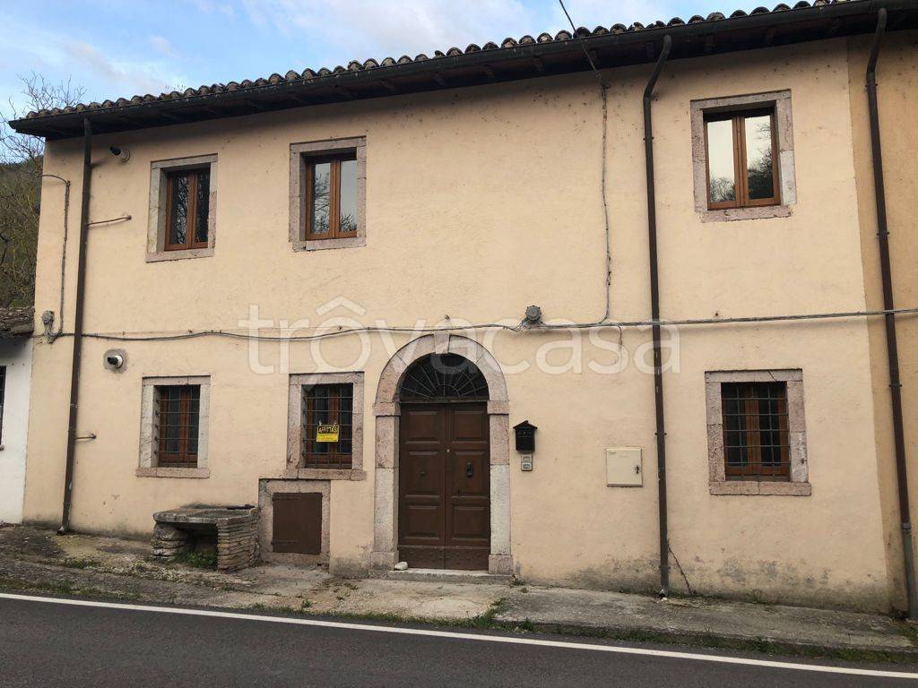 Colonica in in vendita da privato a Cerreto di Spoleto strada Provinciale 465, Snc