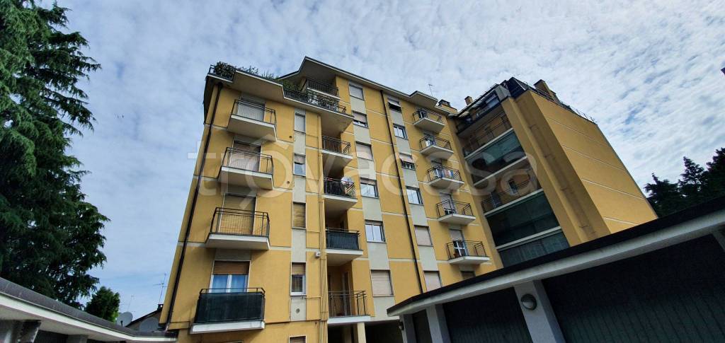 Appartamento in vendita a Fino Mornasco via Giuseppe Garibaldi, 106