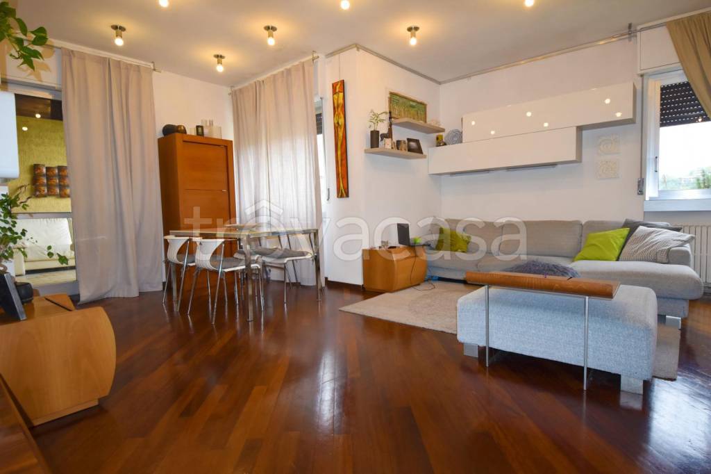 Appartamento in vendita ad Ascoli Piceno via Erasmo Mari