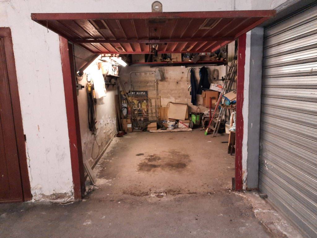 Garage in vendita a Foggia via Michele Bisceglia, 1
