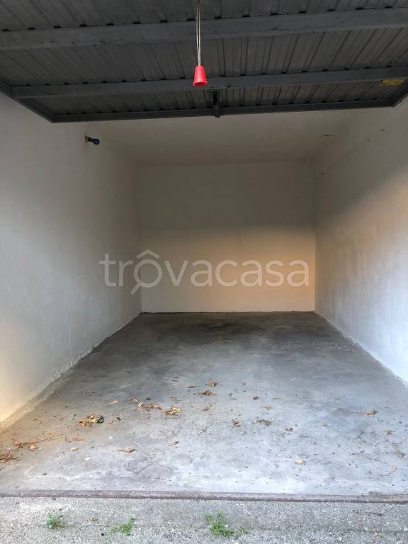 Garage in vendita a Parma viale Mentana, 25