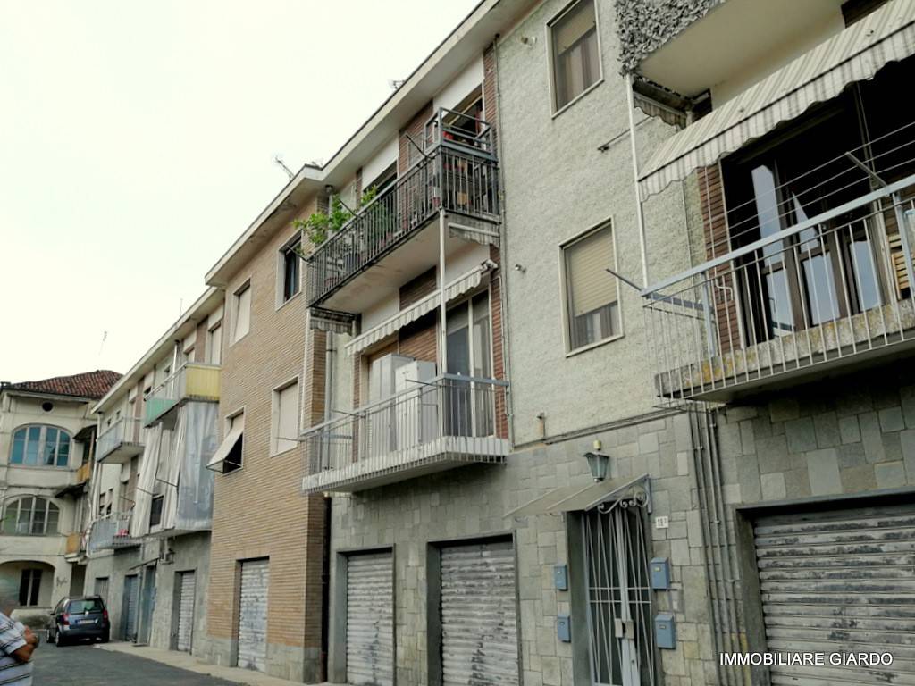 Appartamento in vendita a Castelnuovo Don Bosco piazza Dante, 18
