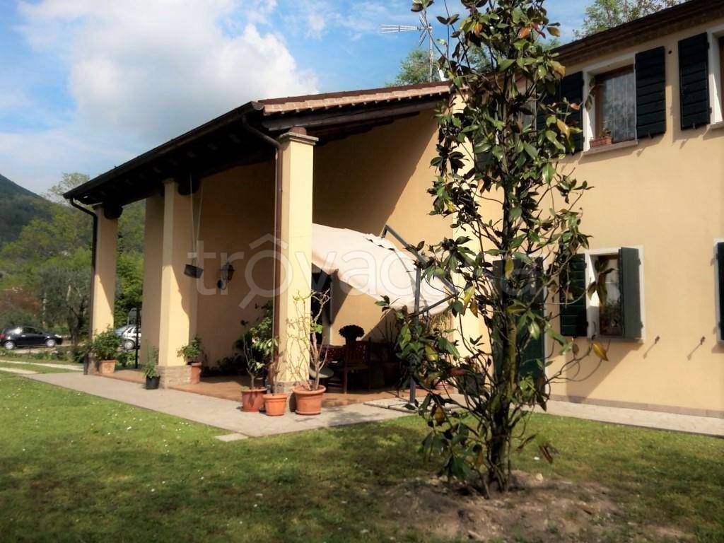 Casa Indipendente in vendita a Cinto Euganeo via Roma