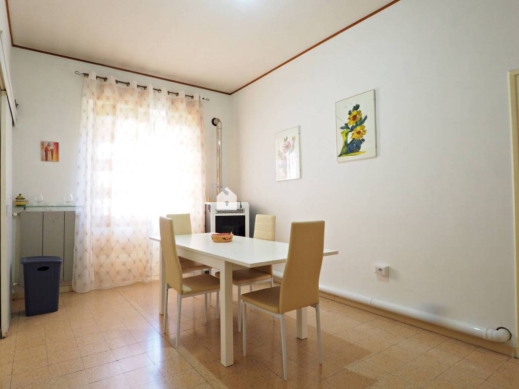 Appartamento in vendita a Monte San Giusto via Domenico Lambrocco