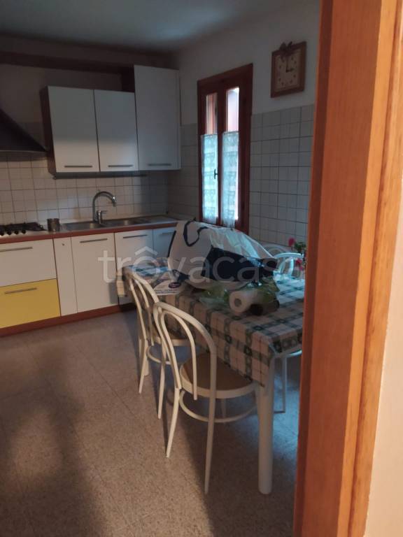 Villa a Schiera in in vendita da privato a Montereale Valcellina via Vincenzo Chiaranda, 7