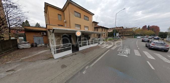 Negozio in affitto a Modena strada Vignolese