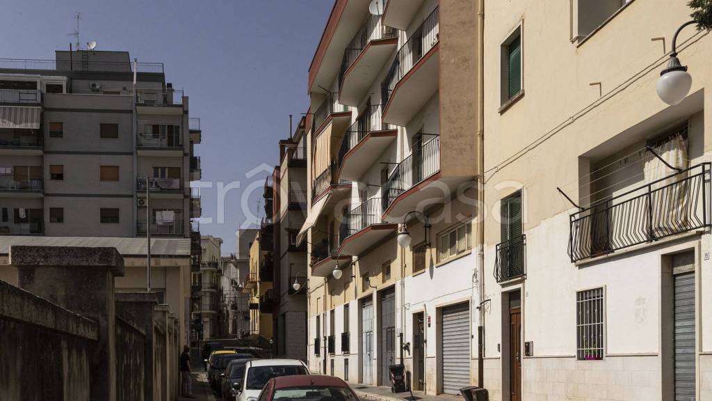 Appartamento in vendita a Putignano via Adige, 29