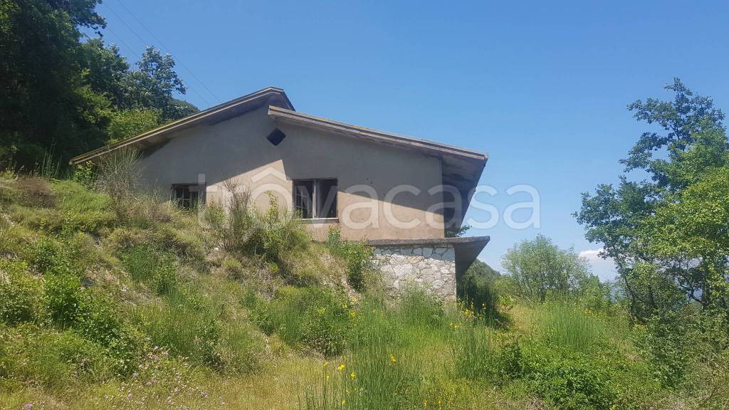 Villa in vendita a Rieti via Salaria per Roma