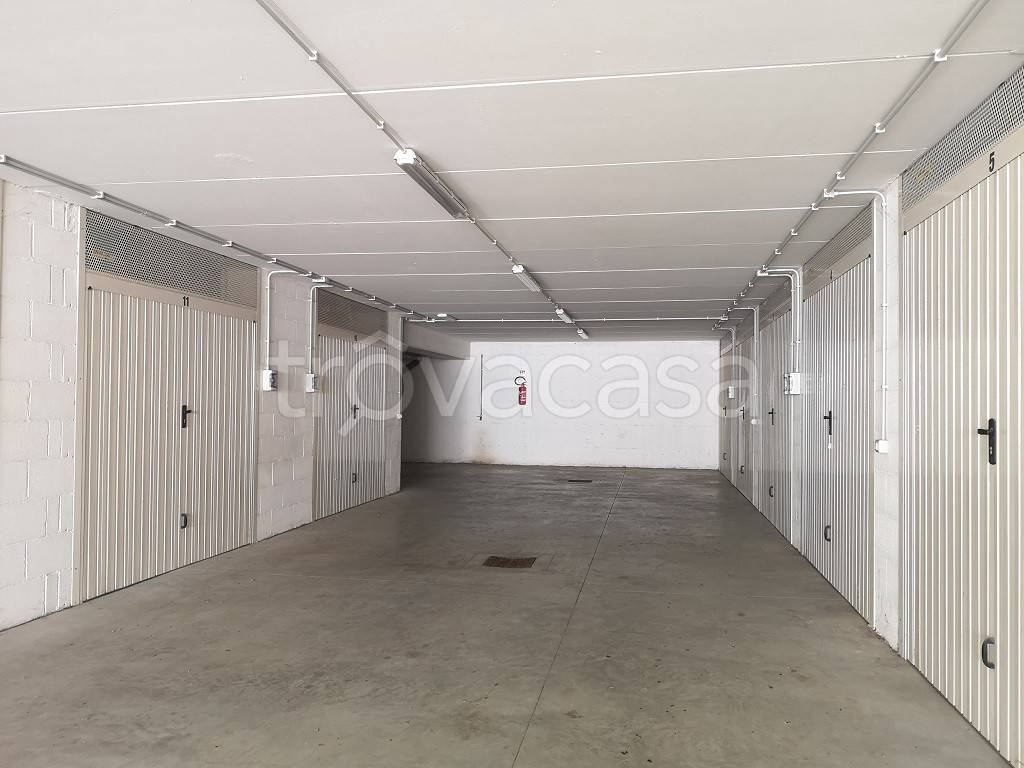 Garage in vendita a Civitavecchia viale dell'Orto di Santa Maria