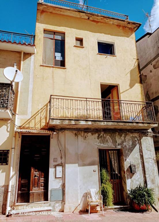 Casa Indipendente in vendita a Roccella Ionica via Giuseppe Nanni, 46