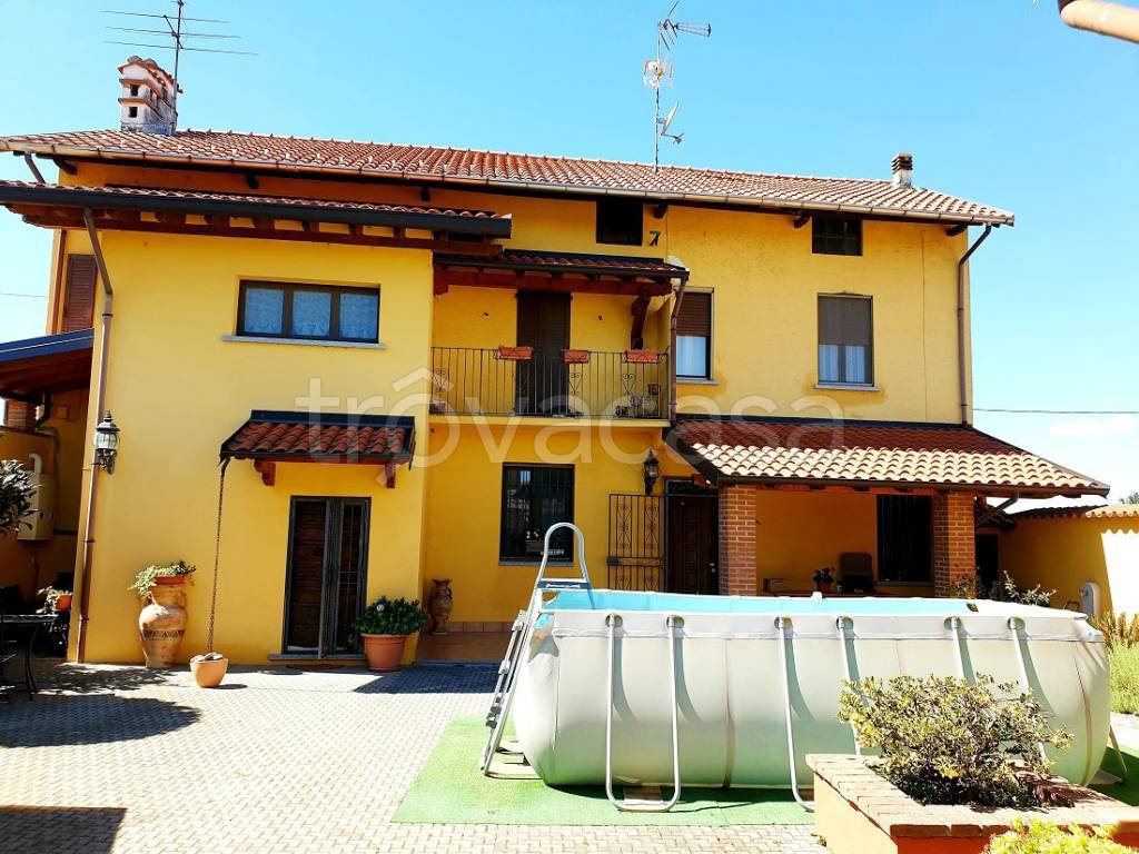 Villa Bifamiliare in vendita a Cassolnovo via Montebello, 46