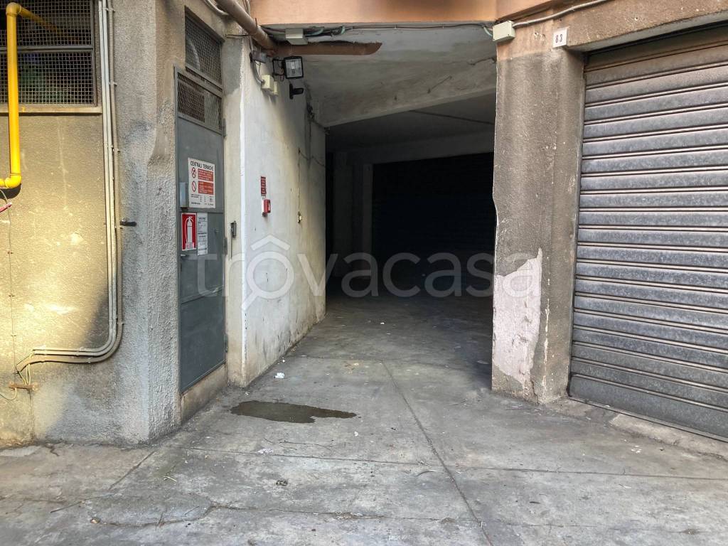 Garage in vendita a Savona via Giovanni Servettaz, 31