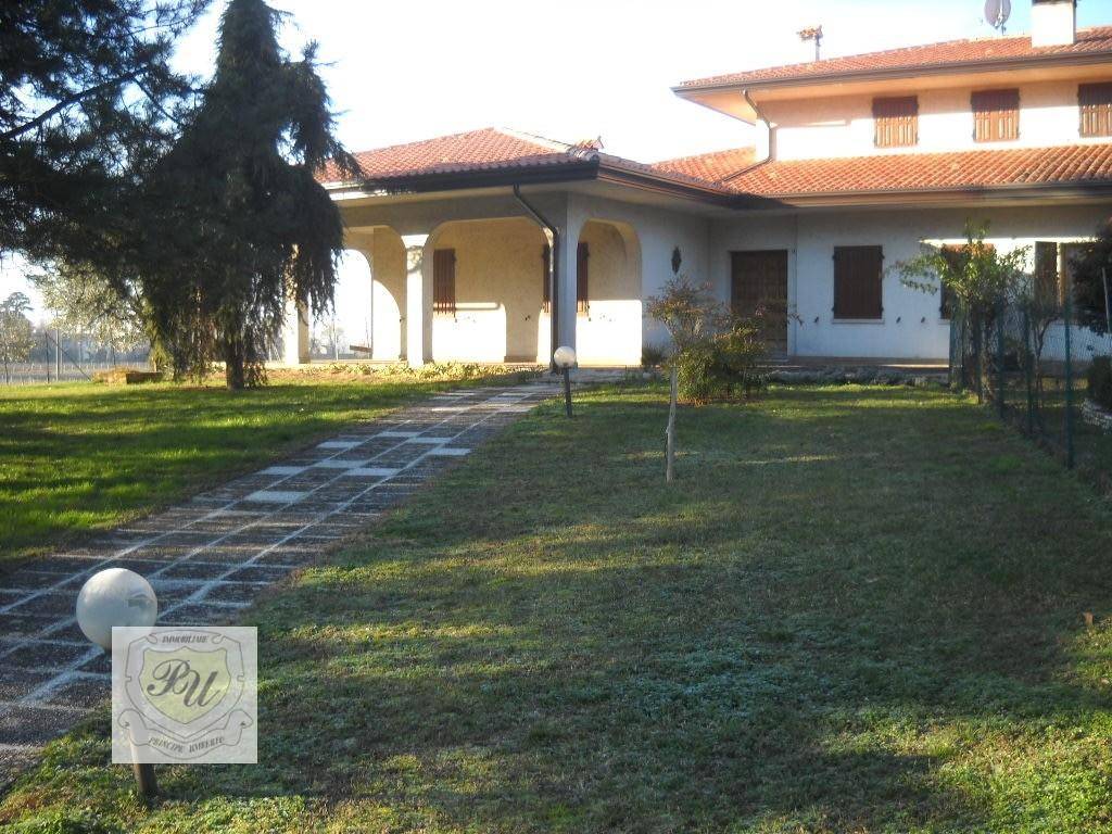 Villa in vendita a Cinto Euganeo via Dietromonte