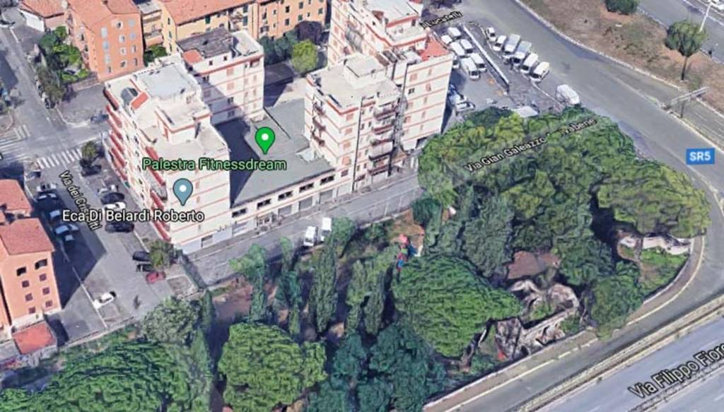 Appartamento in vendita a Roma via Gian Galeazzo Arrivabene,14