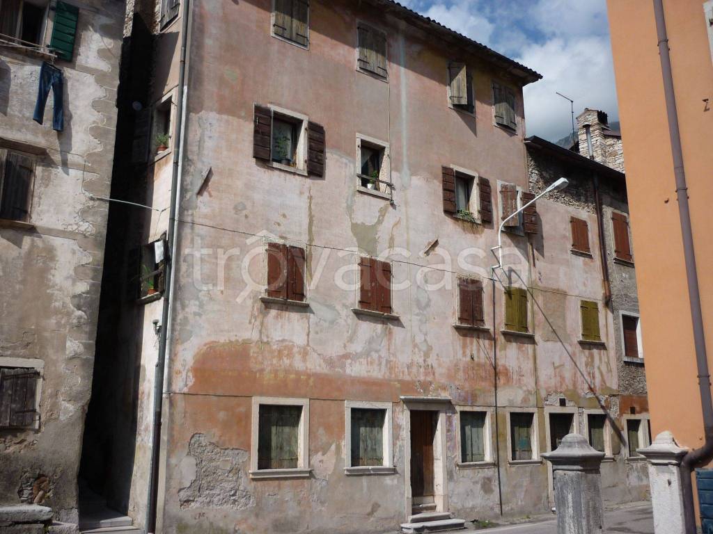 Casa Indipendente in in vendita da privato a Longarone via dei Fiori, 18