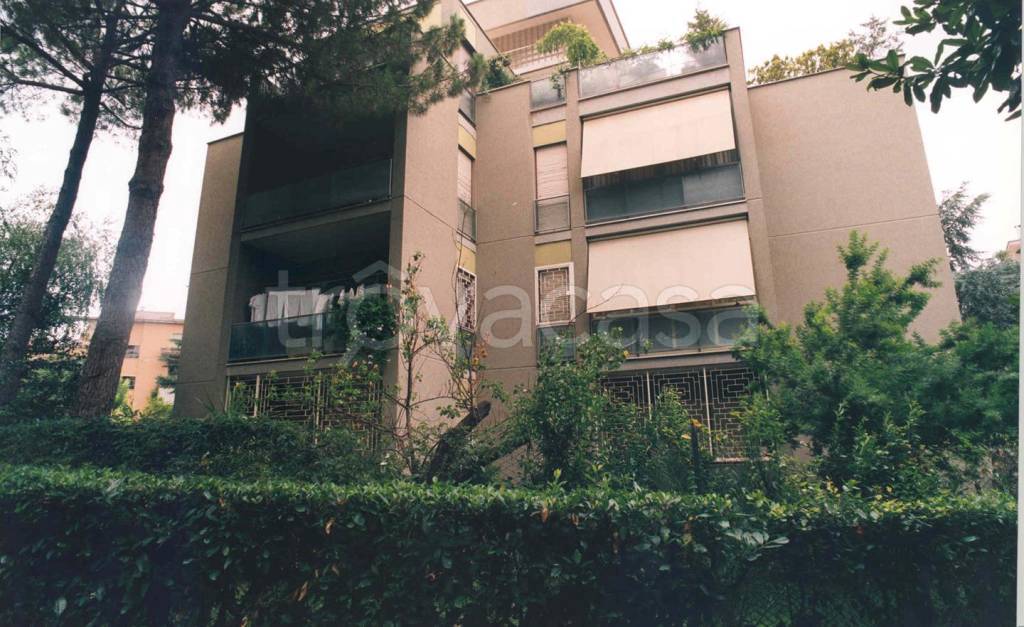 Appartamento in vendita a Roma via del Casaletto,385