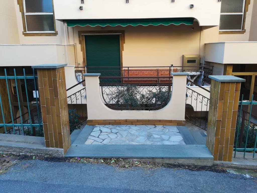 Appartamento in in vendita da privato a Santo Stefano al Mare via Seve, 12