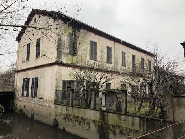 Casale in vendita a Vercelli via Dalmazio Birago