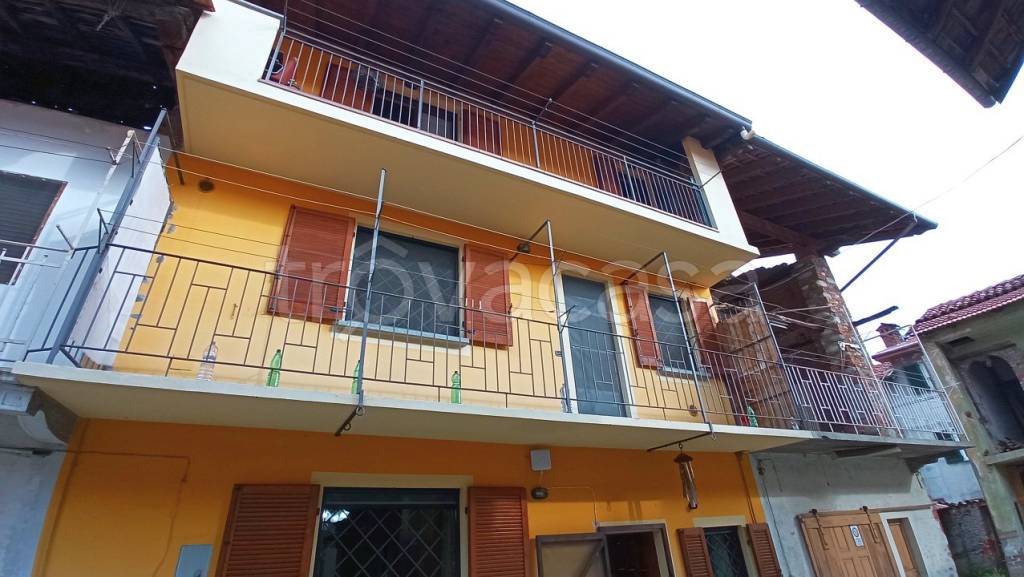 Casa Indipendente in vendita a Ghemme via Monte Rosa, 38