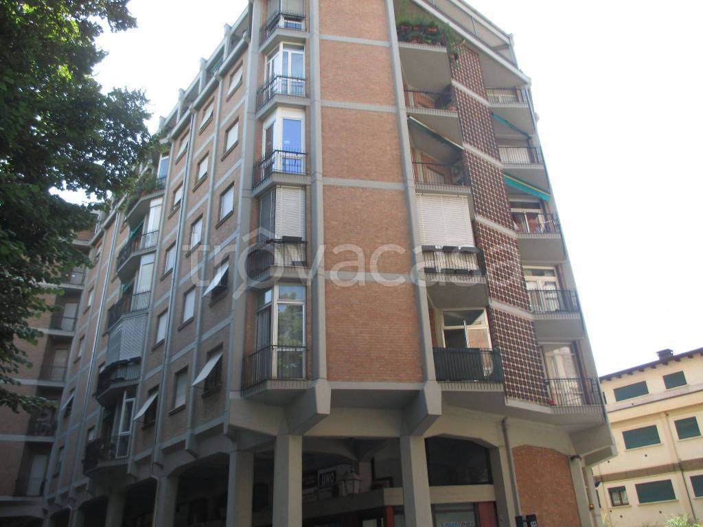 Appartamento in in vendita da privato a Reggio nell'Emilia viale IV Novembre