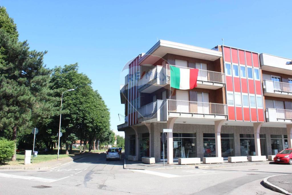 Ufficio in affitto a Busto Arsizio via Vespri Siciliani, 45