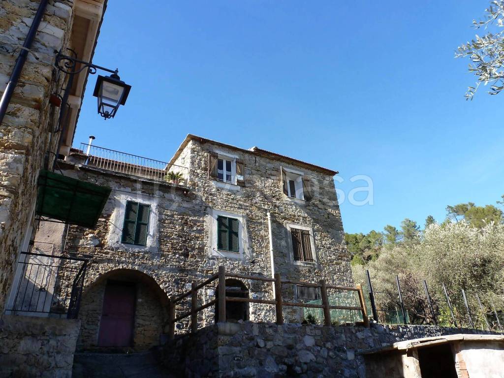 Appartamento in vendita a Olivetta San Michele