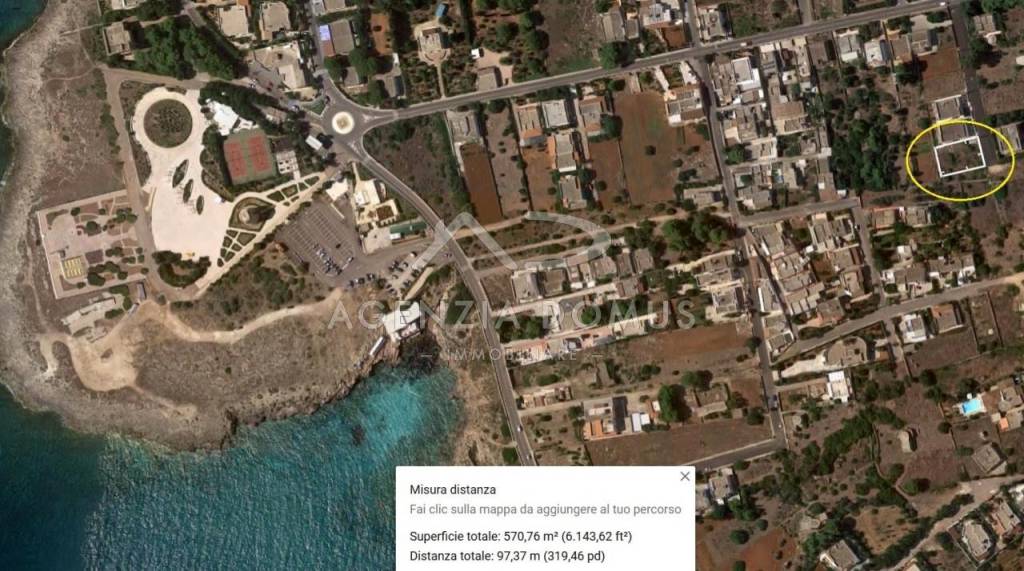 Terreno Residenziale in vendita a Racale via Amalfi