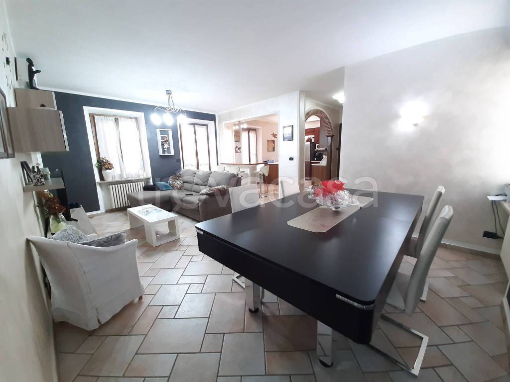 Appartamento in vendita a Sommariva del Bosco via Vittorio Emanuele II