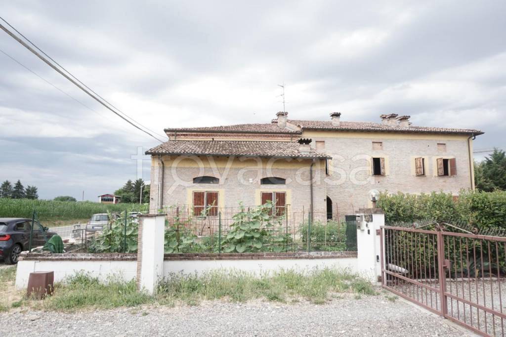 Appartamento in vendita a Sissa Trecasali via Grazia Cavanna