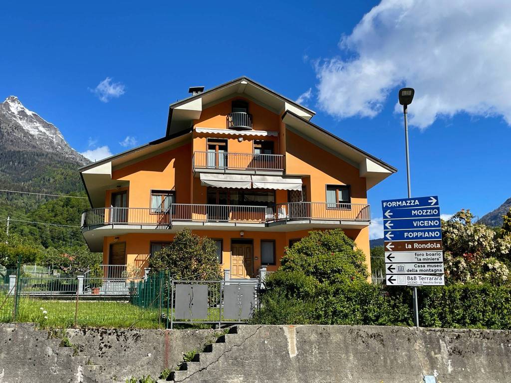 Villa Bifamiliare in vendita a Crodo via Roma, 7