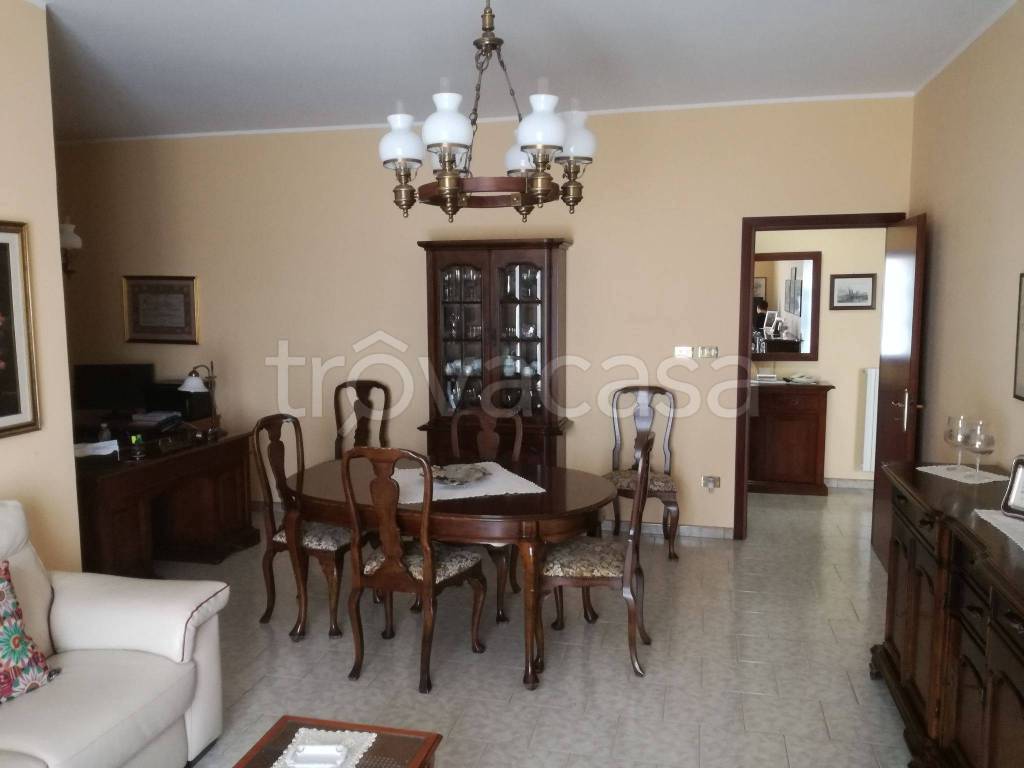 Appartamento in in vendita da privato a Cassano all'Ionio via Capolanza, 85