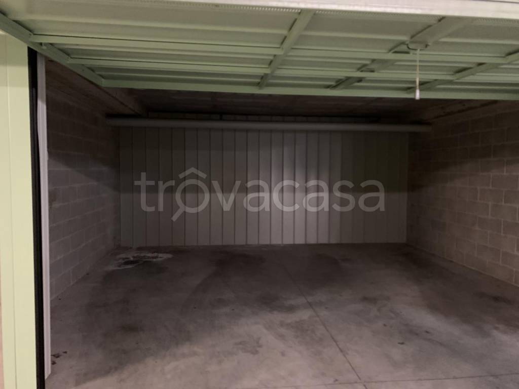 Garage in vendita a Carpi piazzale ramazini 37/b