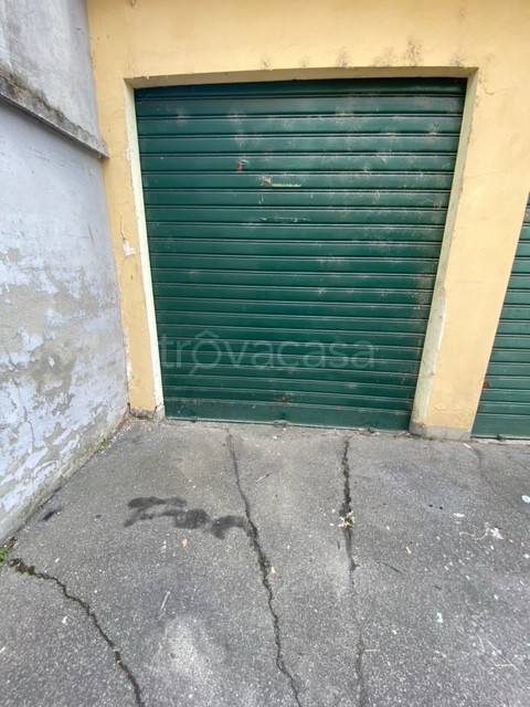 Garage in vendita a Moncalieri via Finanza, 3