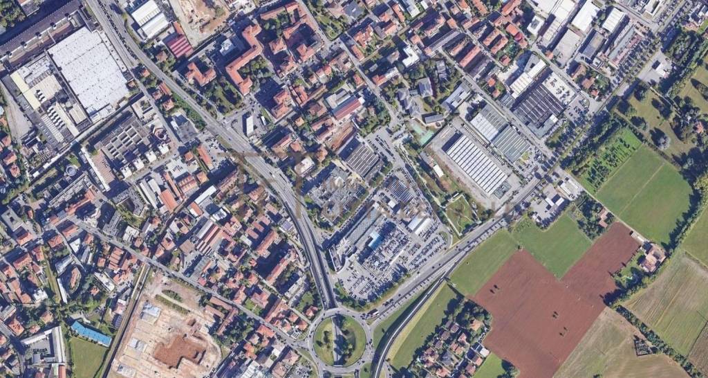 Capannone Industriale in affitto a Bergamo via Cesare Correnti