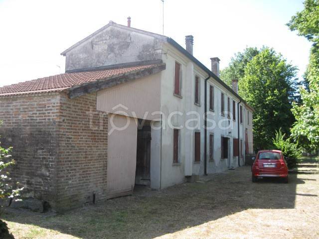 Casa Indipendente in vendita a Ficarolo via Belfiore, 82
