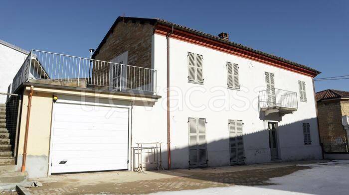 Casa Indipendente in vendita a Grazzano Badoglio via Dante Alighieri, 7